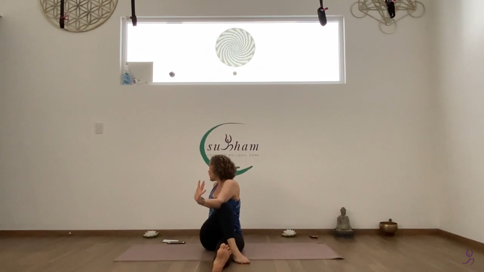 141. Vinyasa Yoga en Espiral Intermedio-Avanzado (C. 141)